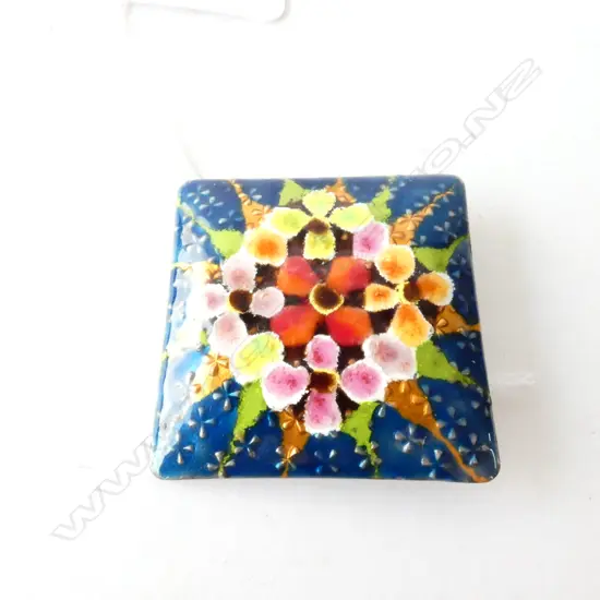 LARGE ENAMEL BROOCH 