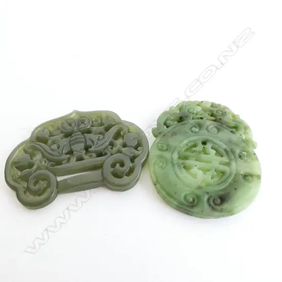 TWO CHINESE JADE PIECES.