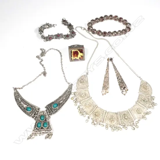 BAG CLASSIC COSTUME JEWELLERY