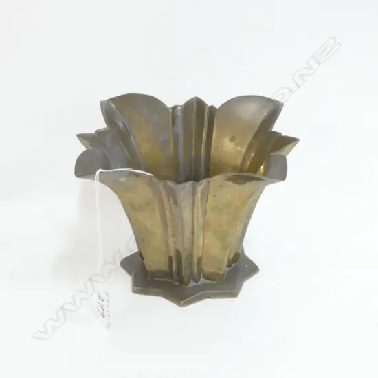 EARLY 20THC ARTS AND CRAFTS VASE, H. 120mm