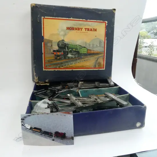 HORNBY TRAIN SET IN ORIGINAL BOX "NO.201 TANK GOODS SET"