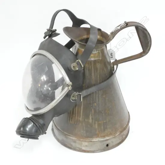 G. R. MCKAY LTD WGTN 1 GALLON JUG H. 320MM + VINTAGE SURVIVAIR FULL FACE RESPORATOR MASK
