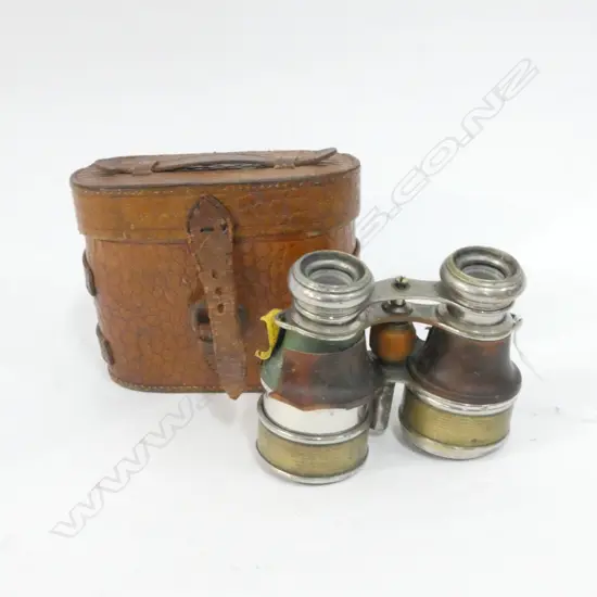 PR EARLY 20THC FIELD GLASSES IN LEATHER CASE a.f