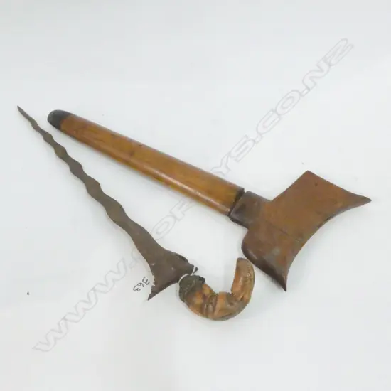INDONESIAN KRIS W OLD IVORY HILT & WAVY DAMASENE BLADE (RUSTY)