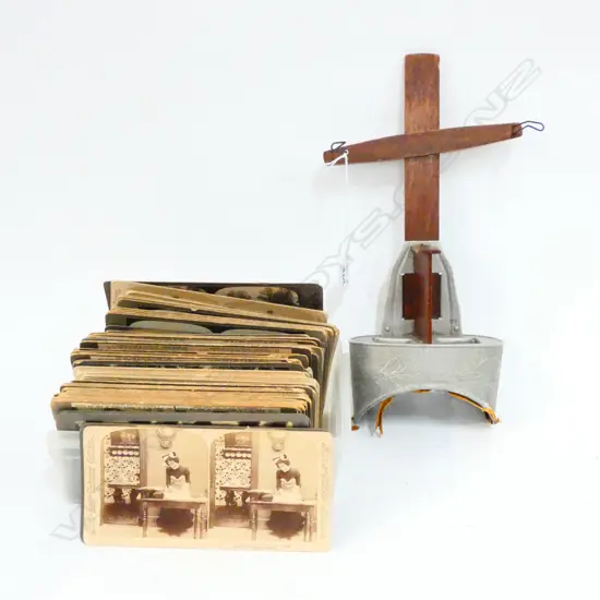 EARLY 20TH C STEREOSCOPE WITH CARDS, INCL. BADEN POWELL, BOER WAR ETC