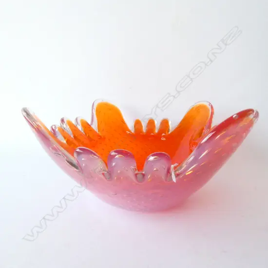 ORANGE GLASS MURANO STYLE DISH W CONTROLLED BUBBLES 21CM WIDE 
