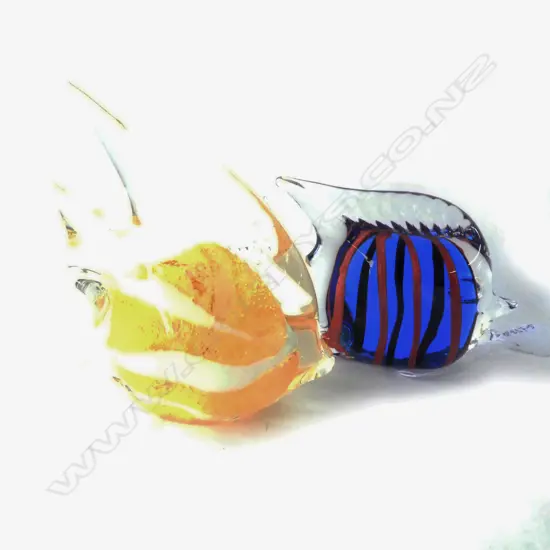 PR OF ANGEL FISH N.Z STUDIO GLASS PAPER  WEIGHTS