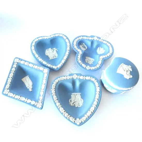 5 ASST PIECES OF WEDGWOOD