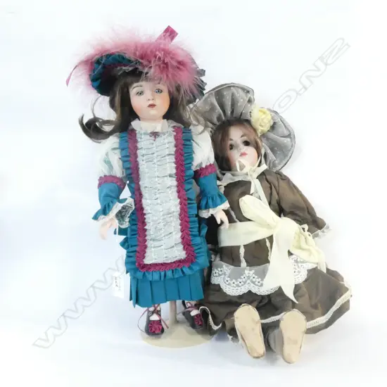 2 CONTEMPORARY CHINA FACED DOLLS H 460 MM