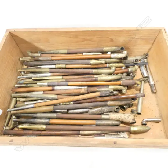 LGE COLLECTION VINTAGE JAPANESE PIPES MANY AS IS