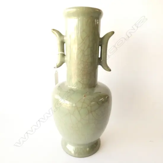 CONTEMPORARY CRACKLED CHINESE ARROW VASE CELADON H. 340MM