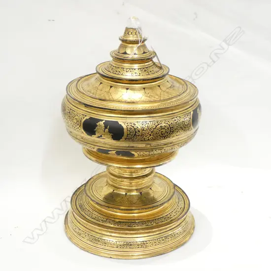 THAI GOLD & BLACK LACQUER LIDDED PEDESTAL, GLASS BALL TOP, H. 350MM