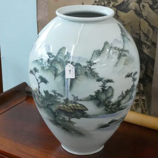 LARGE ORIENTAL VASE H. 420MM