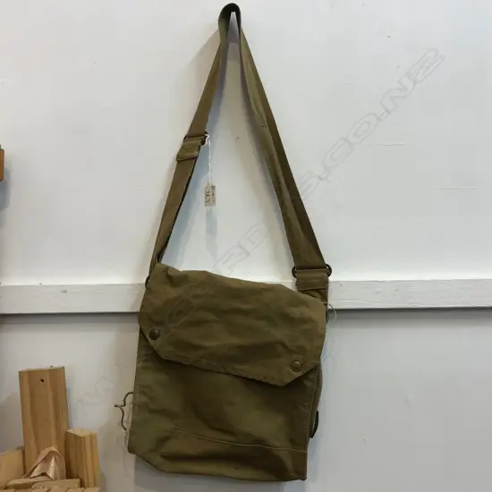 WWII CANVAS BAG 