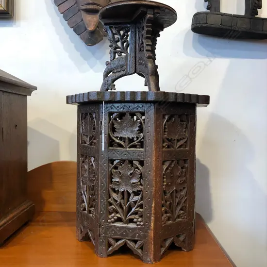 2 SMALL INDONESIAN SIDE TABLES D 290 MM