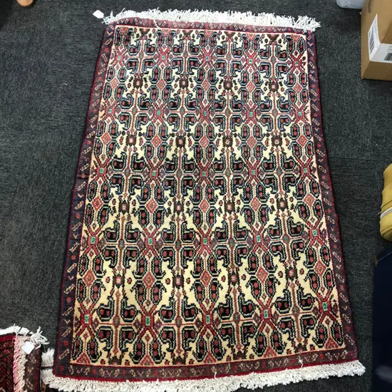 #255G PERSIAN SANANDAJ HAND KNOTTED RUG 1060 X 770MM