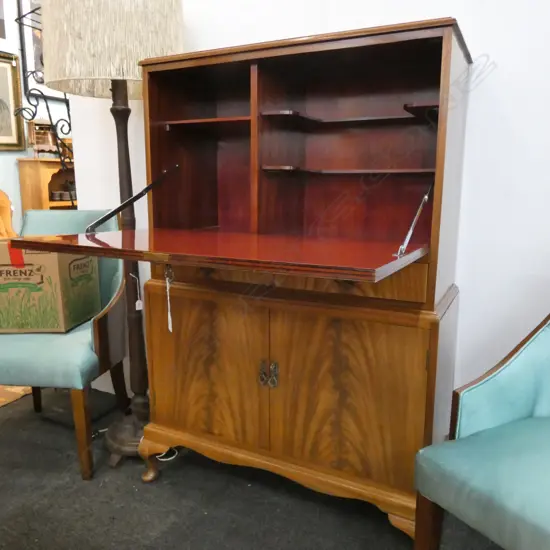 COCKTAIL CABINET H 140 MM