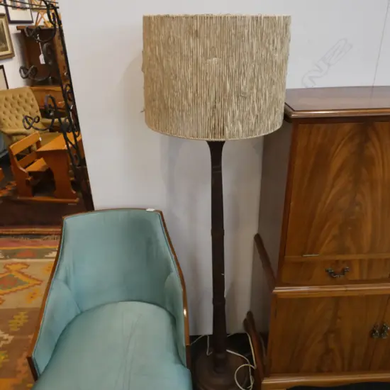 STANDARD LAMP WITH SHADE