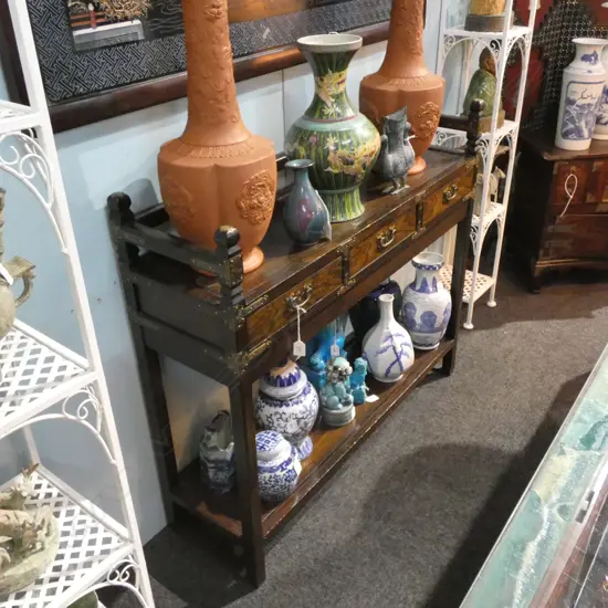 ORIENTAL HALL TABLE L1050