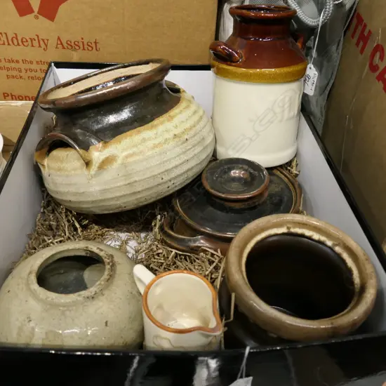 BOX POTTERY INCL OLD GINGER JAR, WAIMEA POTTERY DISH 