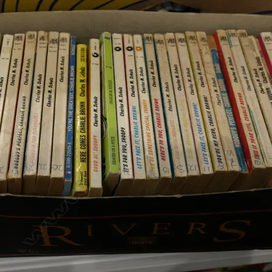 29 VOL. CHARLES M. SCHULZ CHARLIE BROWN BOOKS