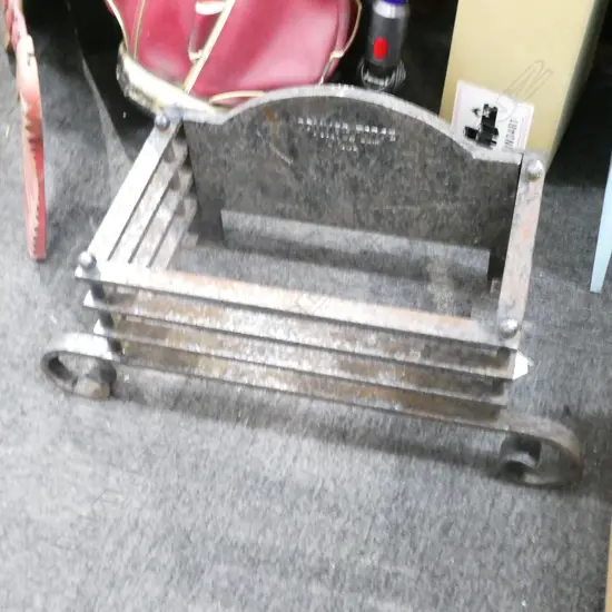 BLACK IRON STAND (RUSTED) 450 X 280MM