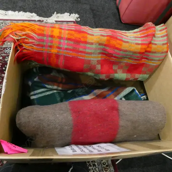 3 VINTAGE DESIGN BLANKETS