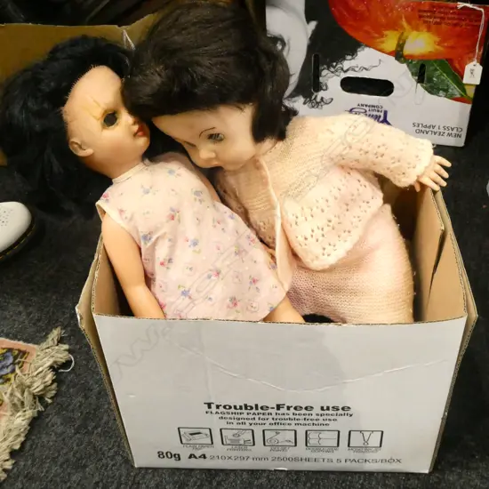 BOX LOT 2 DOLLS + ASST CLOTHES