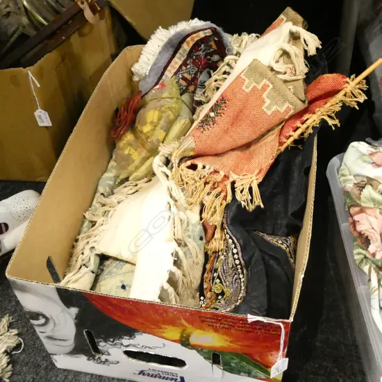 SMALL H/KNOTTED RUG WITH ASST FABRICS + HANGINGS