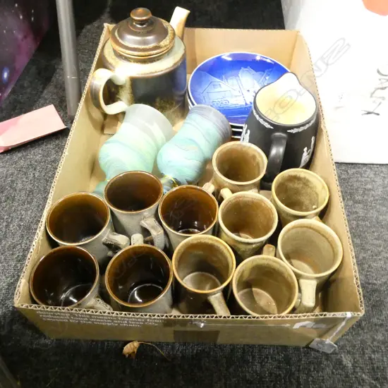 BOX LOT ASST CERAMICS 