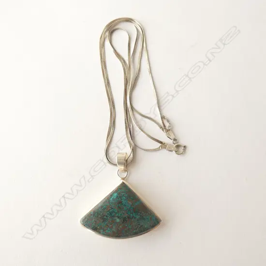 SILVER & TURQUOISE PENDANT ON CHAIN