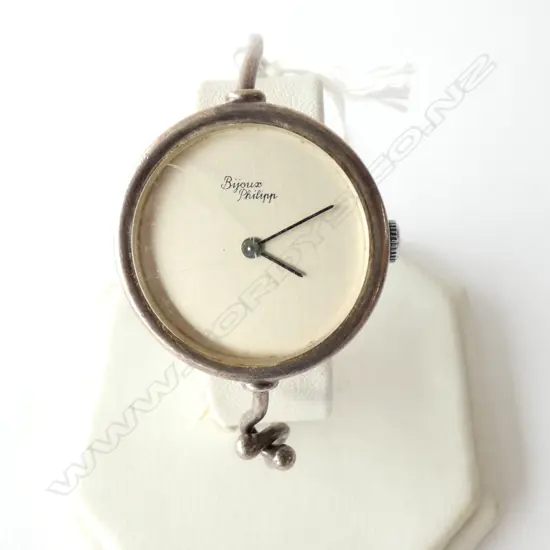 Bijoux Philipp .835 Silver, German, mechanical wind up, working, very classy