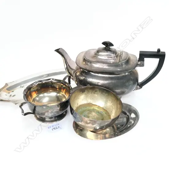 5 PCES EPNS INCL. TEAPOT