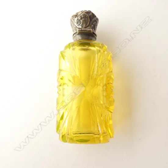 VICTORIAN SILVER TOPPED URANIUM GLASS SCENT BOTTLE