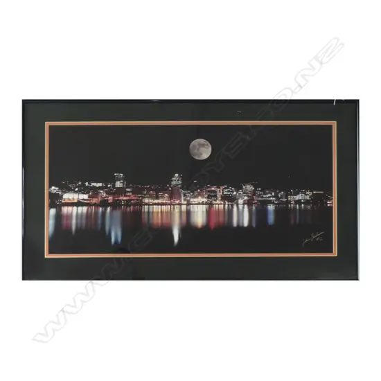 JOHN FAIRBAIRN PHOTO WELLINGTON FULL MOON glass broken