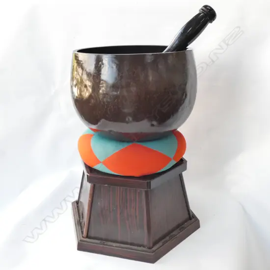JAPANESE VINTAGE BRONZE SINGING BOWL