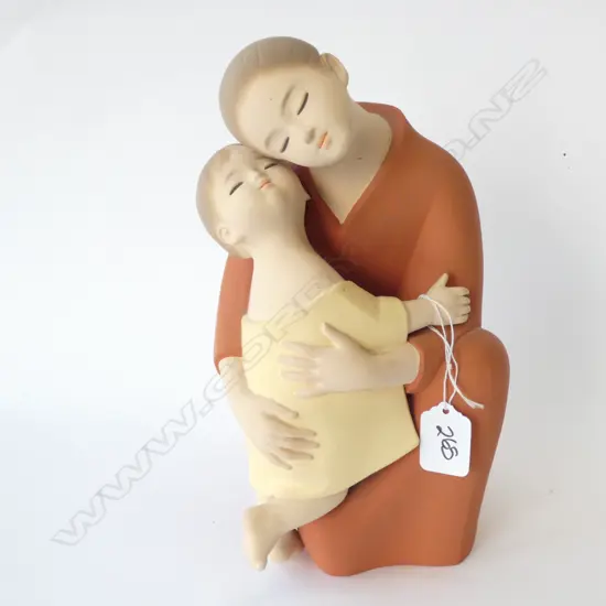 HAKATA DOLL FROM THE CITY OF FUKUOKA H260MM