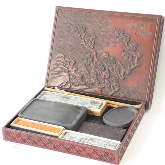 CHINESE INCISED VERMILLION LACQUER CALLIGRAPHY BOX