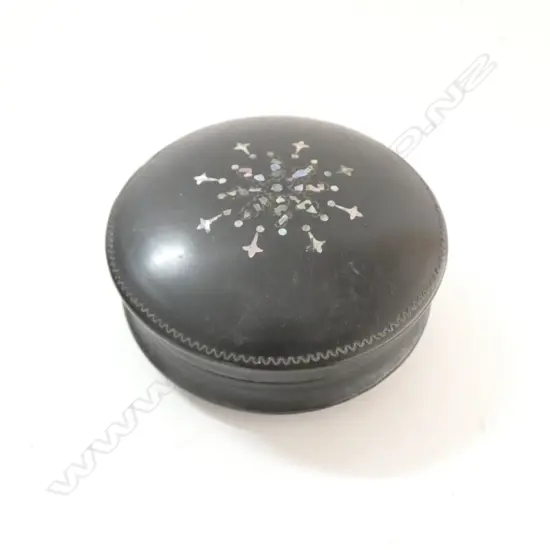 19thC PAPIER-MACHE BOX - M.O.P. STARBURST LID