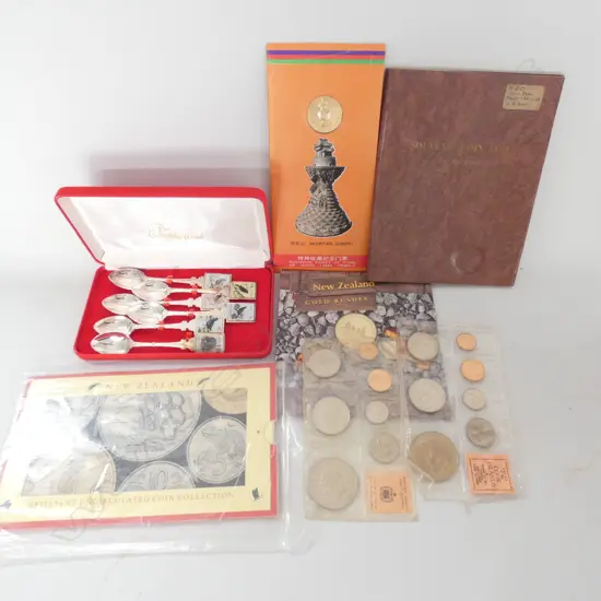 ASSORTED NZ & OTHER UNC. COINS & TEASPOONS
