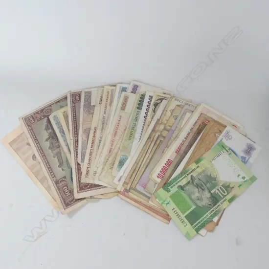 BAG MIXED CURRENCY, MIXED NATIONALITY NOTES 