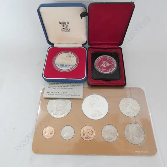 FRANKLIN MINT COOK IS UNC. COINS, 1 CANADIAN DOLLAR ETC,