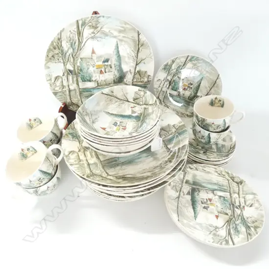 JOHNSON BROS. DINNER SET "DREAM TOWN"