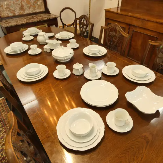 A LARGE HUTSCHENREUTHER DINNER SERVICE