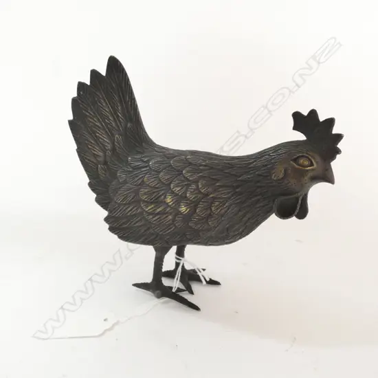 VINTAGE BRONZE SCULPTED CHICKEN ORNAMENT FAULTS