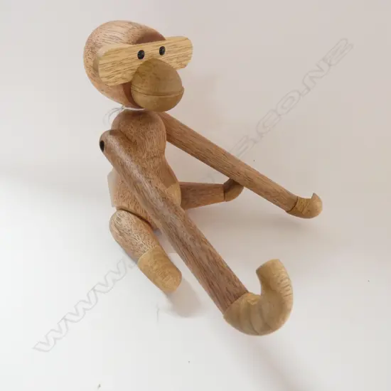 WOODEN DANISH KAY BOJESEN-STYLE MONKEY, H. 190MM