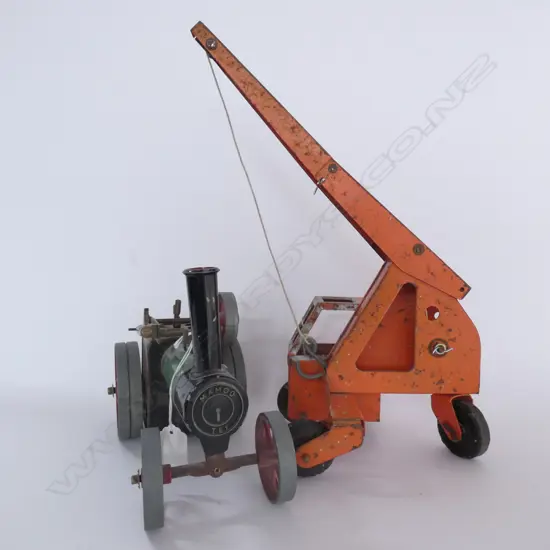 VINTAGE DIE CAST MAMOD TEI STEAM ROLLER  L. 225MM & TRIANG CRANE L. 325MM