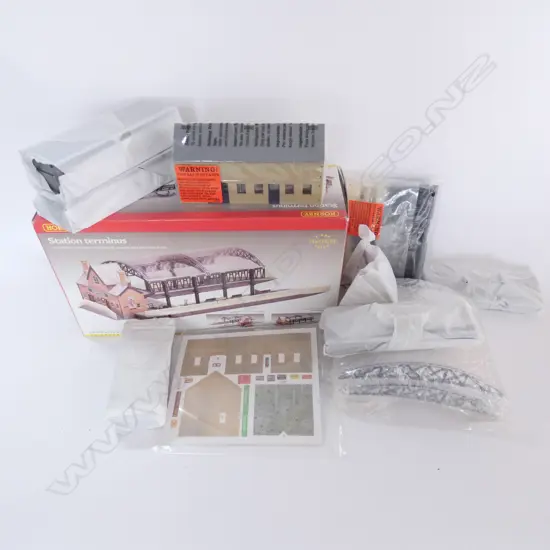 HORNBY STATION TERMINUS - BOXED