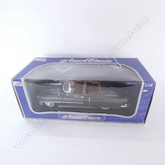 ANSON SCALE MODEL 1953 CADILLAC ELDORADO 1:18