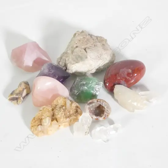 ASSORTED PIECES CRYSTAL, NATURAL & POLISHED, 13 PIECES